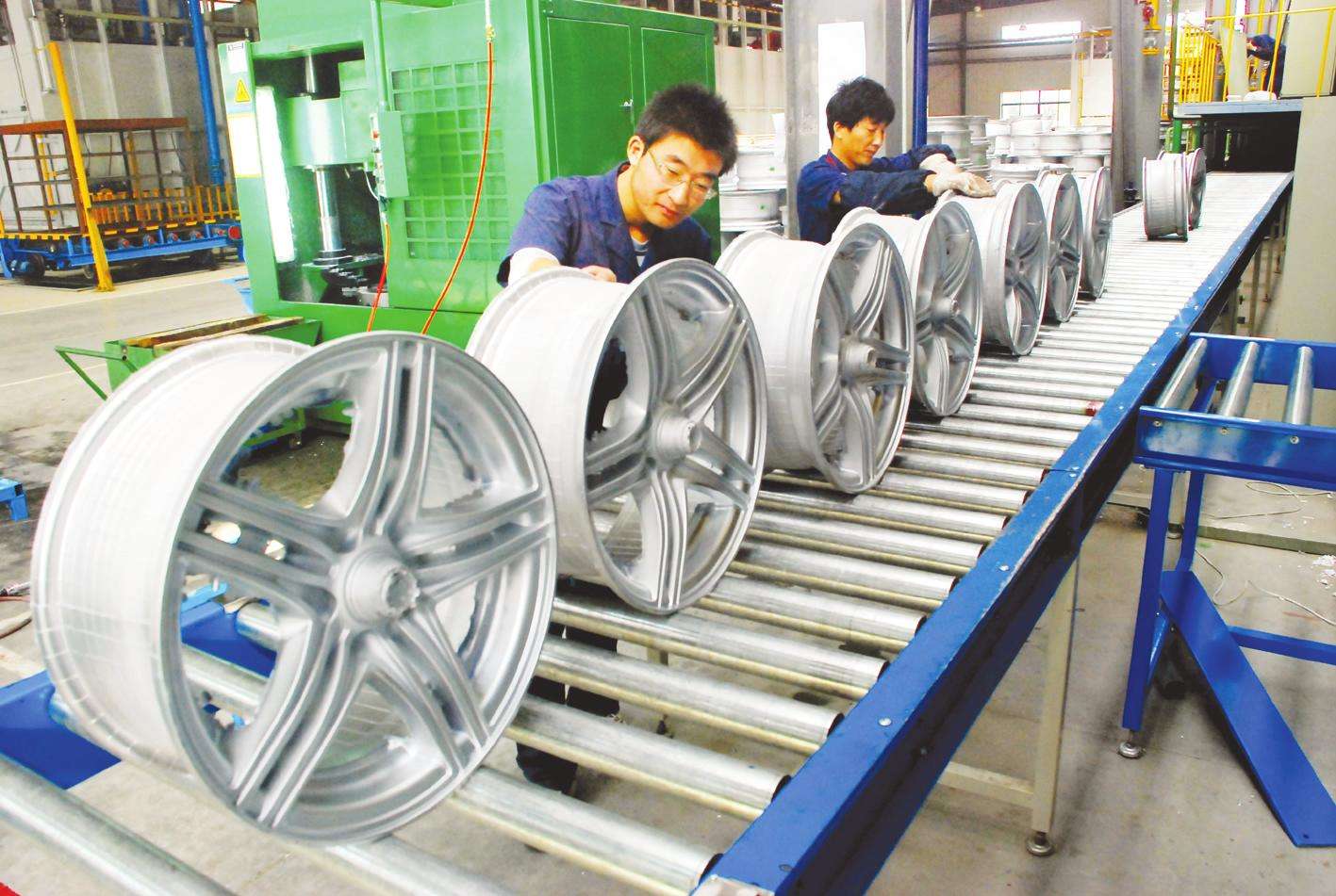 帶式輸送機(jī)的卸料時(shí)斗壁粘黏該如何解決？